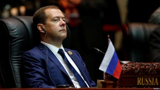 Расійскі прэм’ер-міністр, лідар кіроўнай партыі «Адзіная Расія» Дзмітры Мядзведзеў Расійскі прэм’ер-міністр, лідар кіроўнай партыі «Адзіная Расія» Дзмітры Мядзведзеў