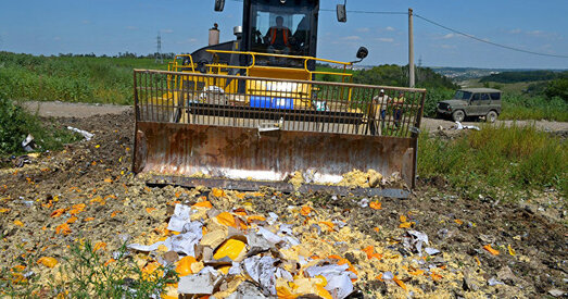 У Падмаскоўі закапалі 60 тон польскіх яблыкаў з Беларусі