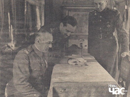9_general_kazimezh_bartnovskij_so_svoim_shtabom_v_teshine_1938_god_logo.jpg 9_general_kazimezh_bartnovskij_so_svoim_shtabom_v_teshine_1938_god_logo.jpg