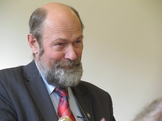 dealog_ja_trusa_.jpg dealog_ja_trusa_.jpg