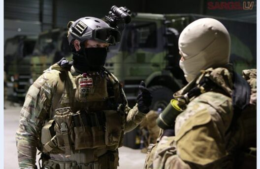 Спецпрызначэнцы атрада Speciālo uzdevumu vienība (SUV) Узброеных сіл Латвіі на вучэннях НАТО Flaming Sword Спецпрызначэнцы атрада Speciālo uzdevumu vienība (SUV) Узброеных сіл Латвіі на вучэннях НАТО Flaming Sword