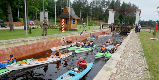 august_kanal.jpg august_kanal.jpg