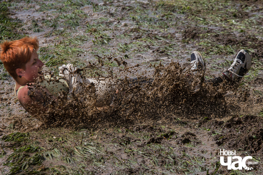 10/23 bison_race_spring_in_lagoysk_14_logo.jpg