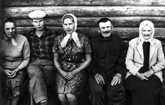 Брат Мікалай з жонкай Антанінай, Валянціна Уладзіміраўна, бацькі Уладзімір Фёдаравіч і Ганна Рыгораўна Брат Мікалай з жонкай Антанінай, Валянціна Уладзіміраўна, бацькі Уладзімір Фёдаравіч і Ганна Рыгораўна