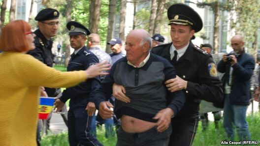 6/7 f95b5845_67da_4383_8c64_3f2ac82fc33e_w640_s.jpg