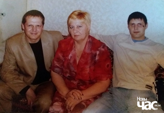 Сям'я Барбашынскіх: старэйшы брат Ігар, маці Галіна, малодшы брат Іван Сям'я Барбашынскіх: старэйшы брат Ігар, маці Галіна, малодшы брат Іван