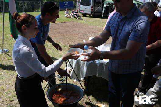 8/13 img_0673_logo.jpg