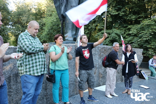 17/41 img_2093_1_logo.jpg