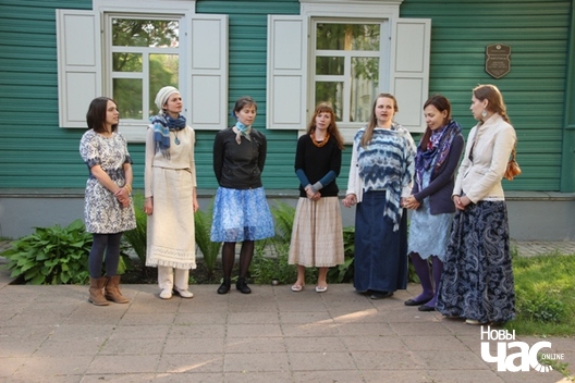 1/23 img_2342_logo.jpg