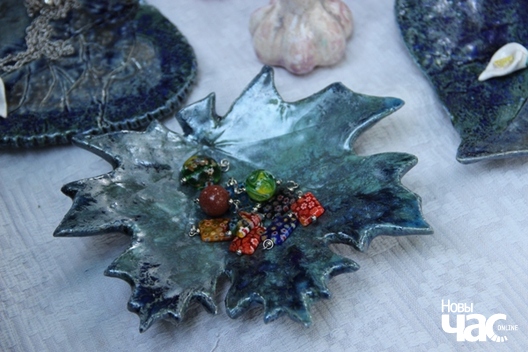 12/23 img_2390_1_logo.jpg