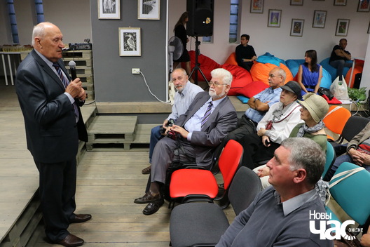 11/22 img_3336_logo.jpg