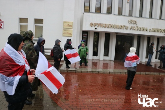 4/12 img_4297_logo.jpg