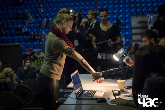 21/30 img_4817_1_logo.jpg