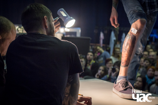 28/30 img_4875_logo.jpg