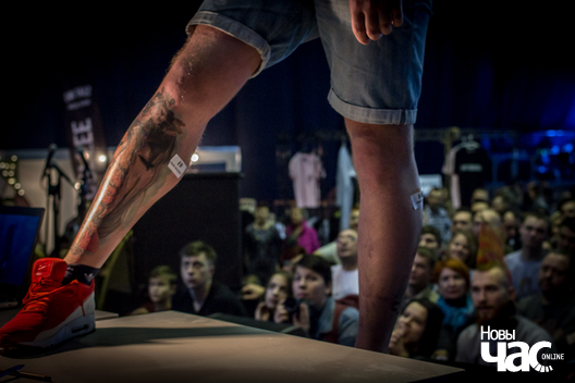 29/30 img_4884_logo.jpg