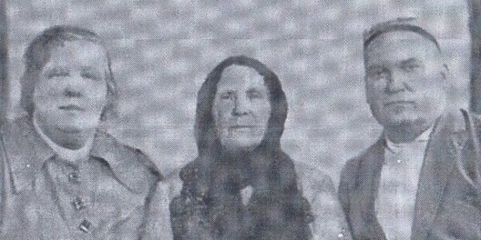 ja_sej_kanchar_z_zhonkaj_sjastroj_1938_god.jpg ja_sej_kanchar_z_zhonkaj_sjastroj_1938_god.jpg