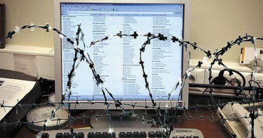 Лукашэнка даручыў распрацаваць закон у сферы кантролю інтэрнэту