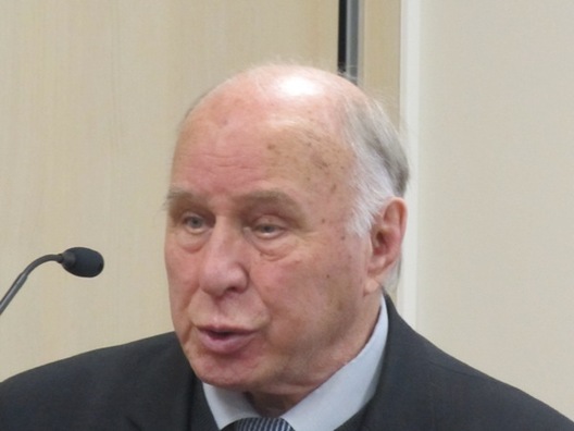 maks_m_gareck_kn_zhka_2_1_.jpg maks_m_gareck_kn_zhka_2_1_.jpg