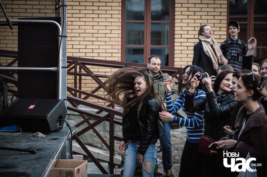 8/15 mutnaevoka__1_of_1__22_logo.jpg