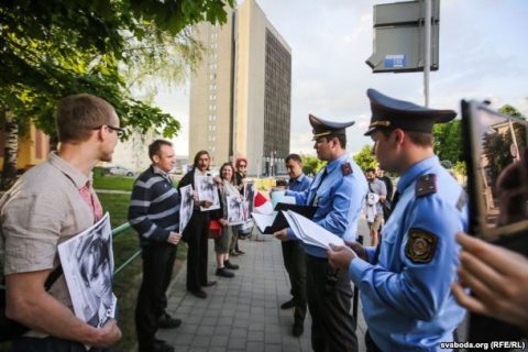 Акцыя салідарнасці са Зміцерам Паліенкам. Фота Радыё Свабода. Акцыя салідарнасці са Зміцерам Паліенкам. Фота Радыё Свабода.