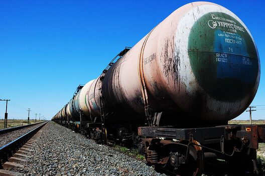 Паліва з Беларусі ідзе на рэкорд ва Украіне. Паліва з Беларусі ідзе на рэкорд ва Украіне.