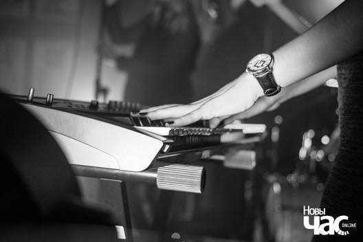 pauline_u_tnt__pavel_aksinovicz___11__logo.jpg pauline_u_tnt__pavel_aksinovicz___11__logo.jpg