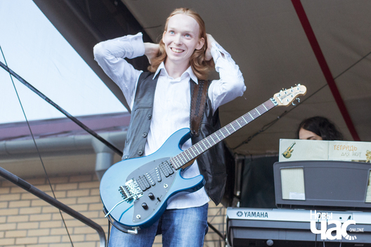 14/19 peszahodka_30_lipenja__pavel_aksinovicz___16__logo.jpg