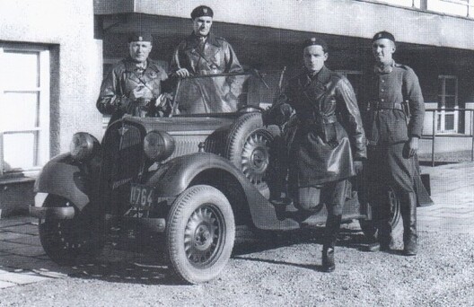 pol_sk_f_jat_laz_k.jpg pol_sk_f_jat_laz_k.jpg