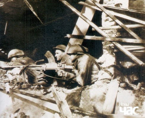 Польскія дэсантнікі падчас аперацыі "Маркет-Гардэн" Польскія дэсантнікі падчас аперацыі "Маркет-Гардэн"