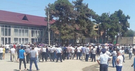Жыхары вёскі ў Адэскай вобласці разграмілі цыганскія дамы пасля забойства дзіцяці