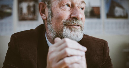 Алег Трусаў: «25 гадоў таму мяне ледзь не забілі за мову»