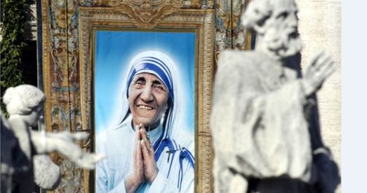 Маці Тэрэза прылічана да ліку святых