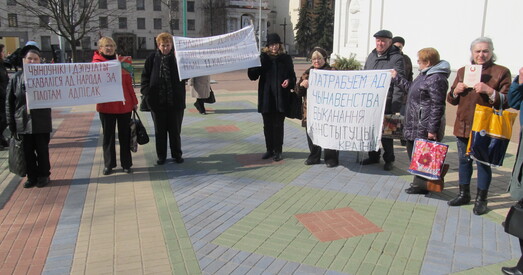 Да спробы патрапіць у жытло Тамары Сяргей і Валянціны Каваленка прыцягнулі міліцыю